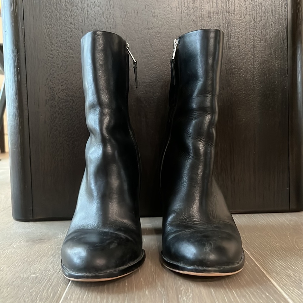 Sam Edelman booties - Picture 1 of 7